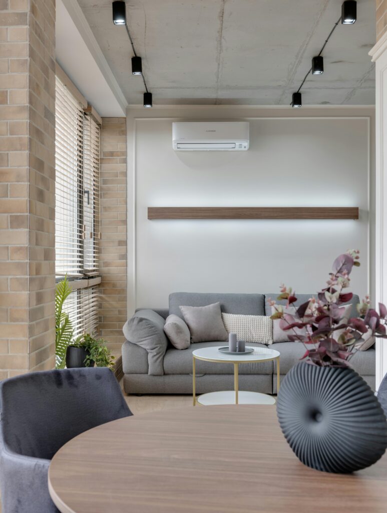 Discover a sleek and modern living room with minimalist decor and contemporary style.